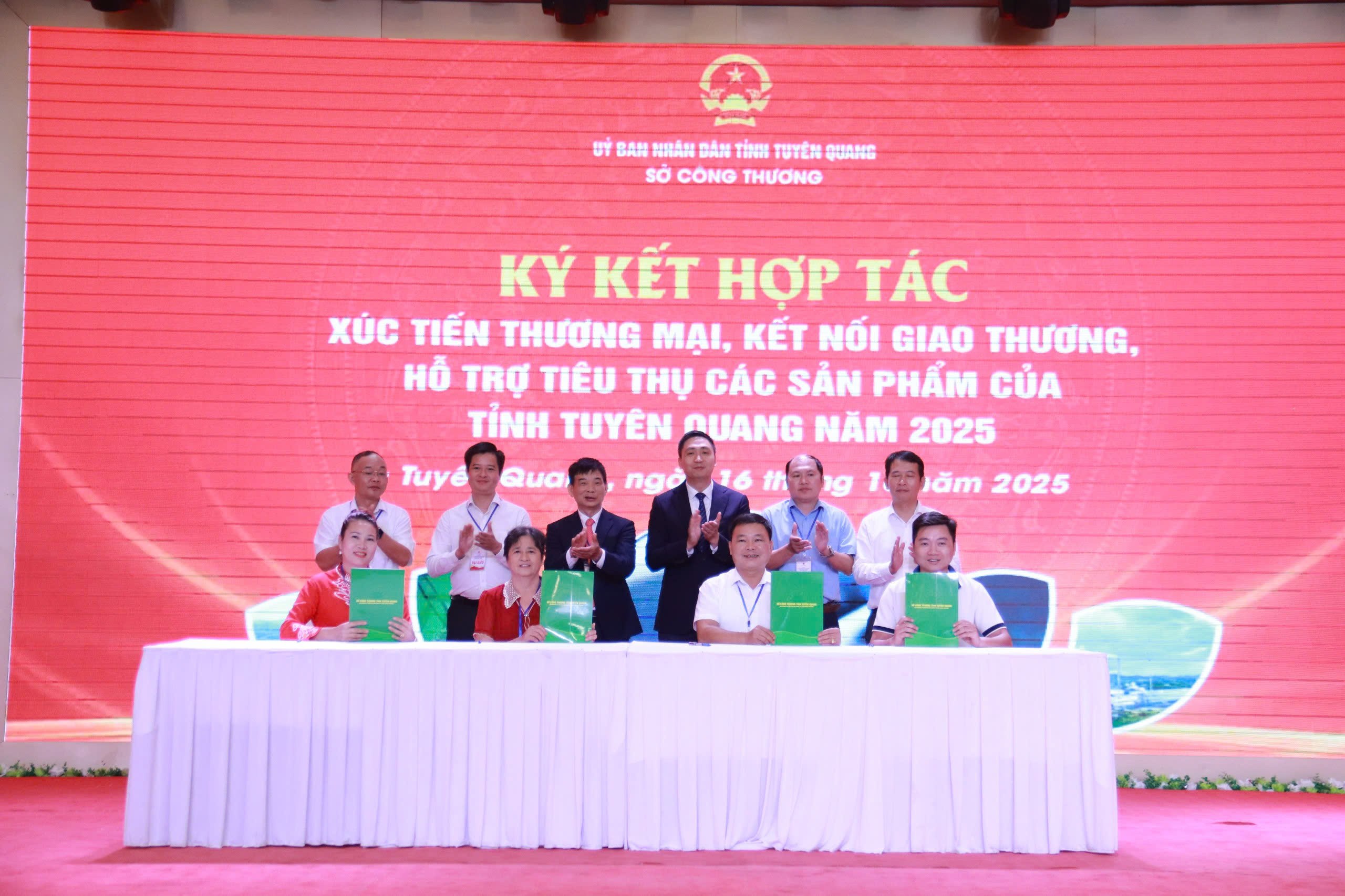 z7124165820118_a6890313c416ad76beb22c8a65cd1f89